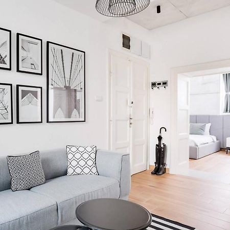 Hostgost Selected Suites - Molerova 9 Beograd Ngoại thất bức ảnh
